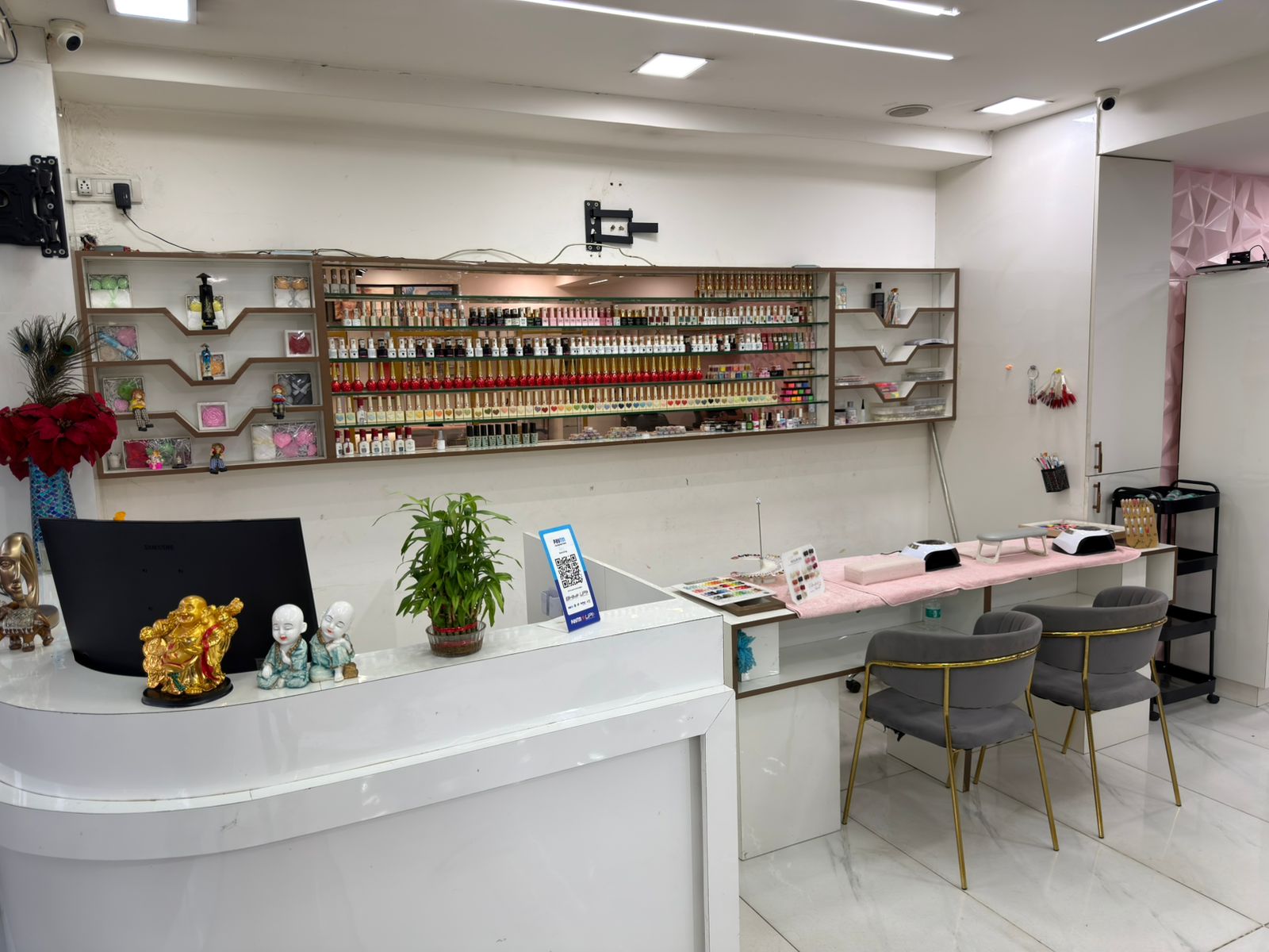 Premium Unisex Salon